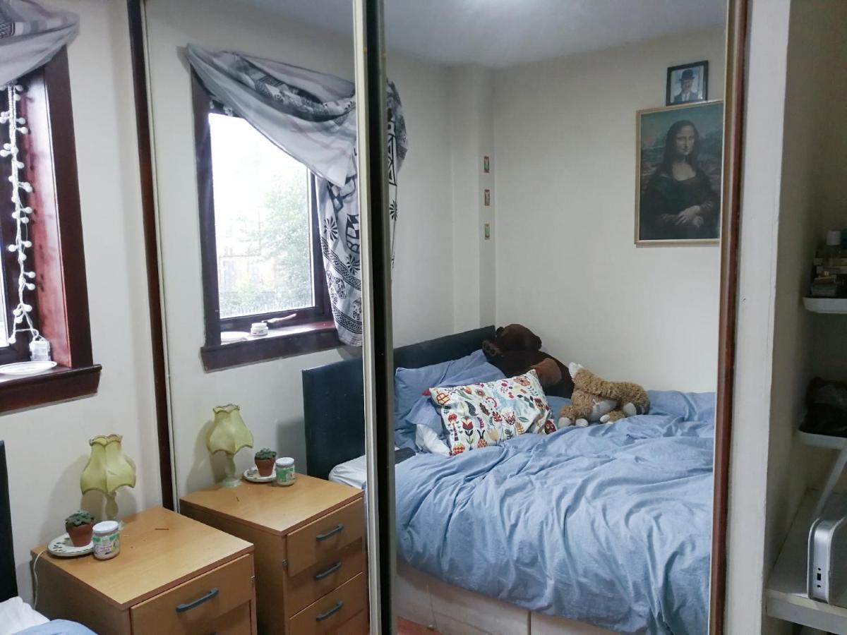 Guest House Private Room Near Glasgow City Centre Esterno foto